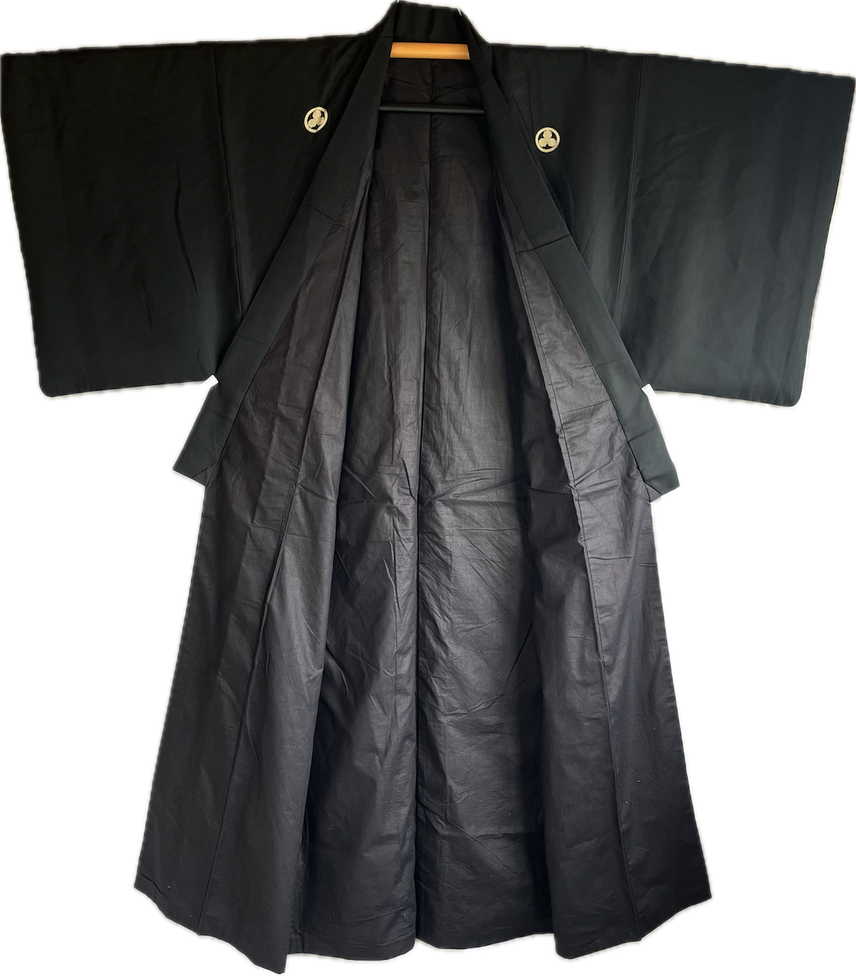 Men's Antique Japanese Kimono Black Silk Mitsu Kashiwa Montsuki 03