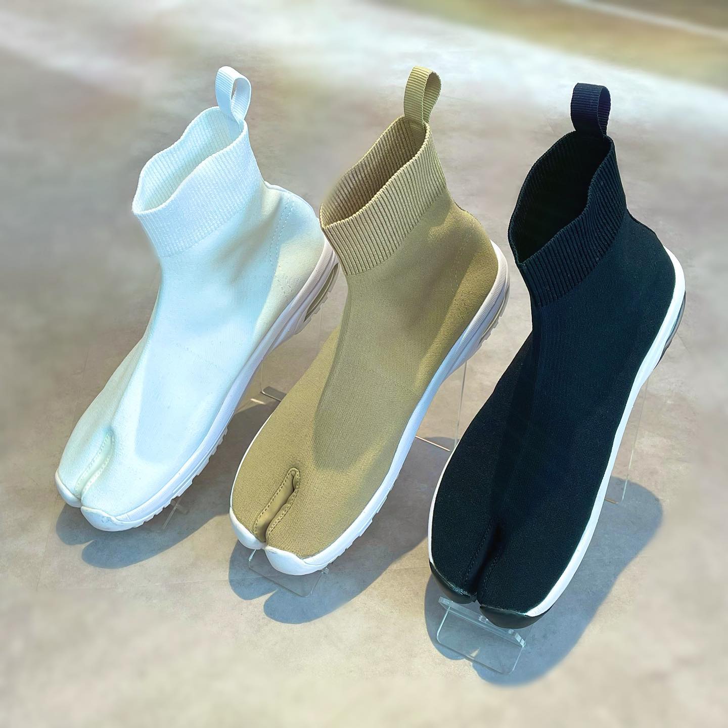 Knit Tabi Boots White