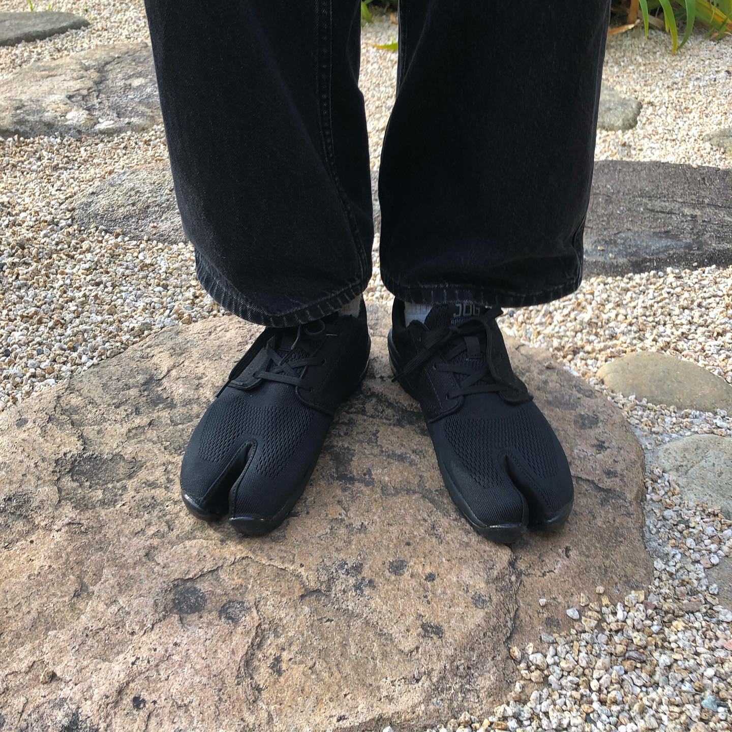 Marugo Sports Jog Black Japanese Jika-Tabi Sneakers