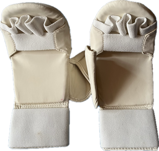 Shureido Karate Practice Fist Protectors White Synthetic leather Size M