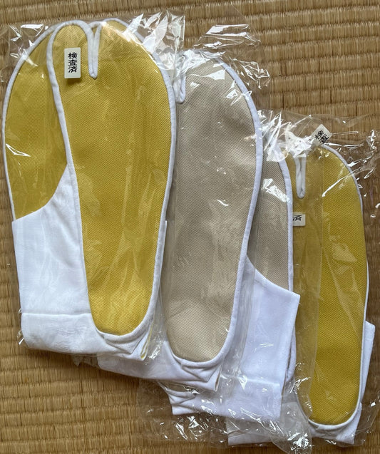 White Tabi Socks for Women – Rose Embroidered, Colored Lining, 4 Kohaze