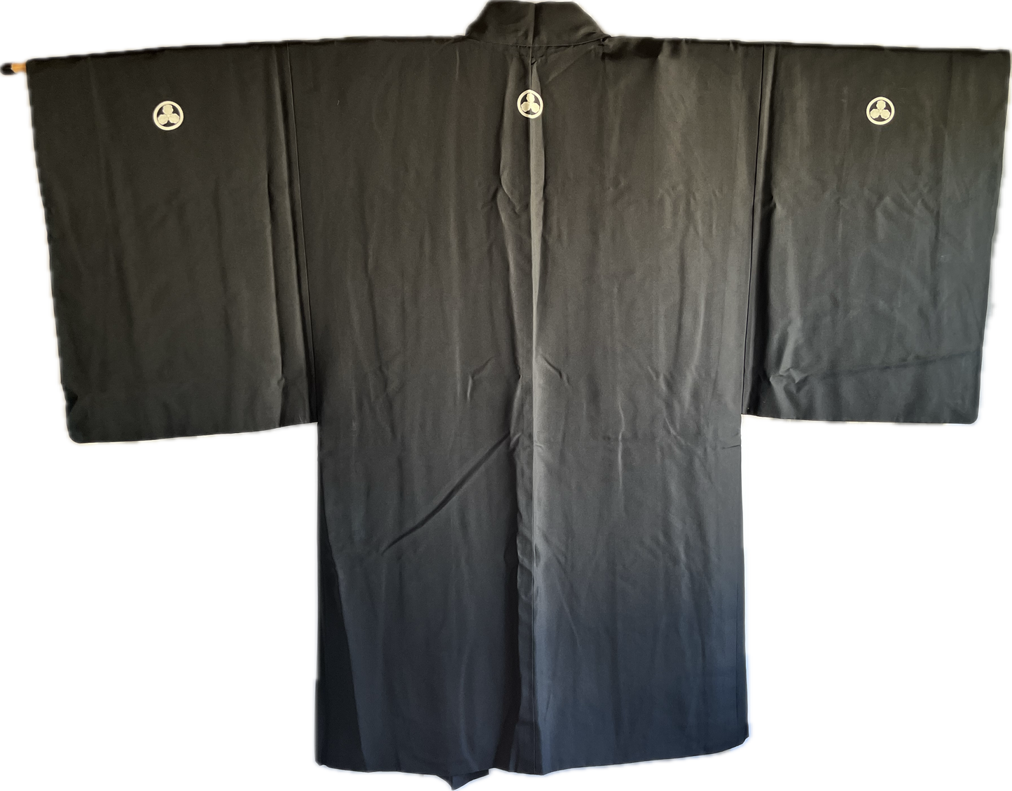 Antique Japanese Haori Black Silk Montsuki with Mitsukashiwa Crests and Hunting Scene
