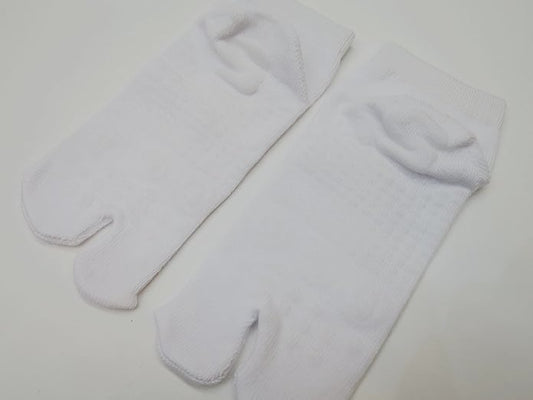 Marugo White Cotton Tabi Socks Made in Japan