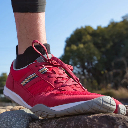 Marugo Sports Jog 3 Red Japanese Split-Toe Sneakers