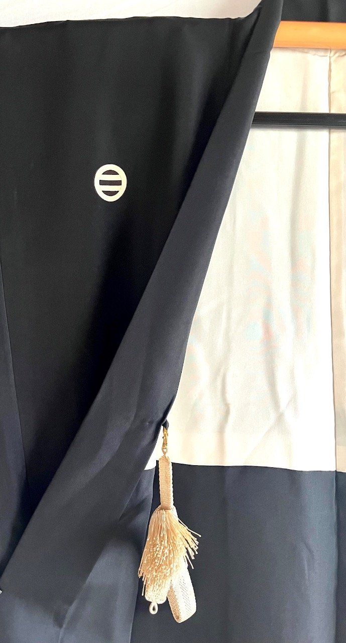 Men’s Antique Black Silk Haori - Futatsu Hiki MonTsuki