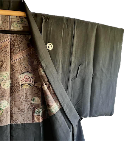 Men’s Antique Haori – Black Silk Maruni Tachibana Montsuki Chashitsu