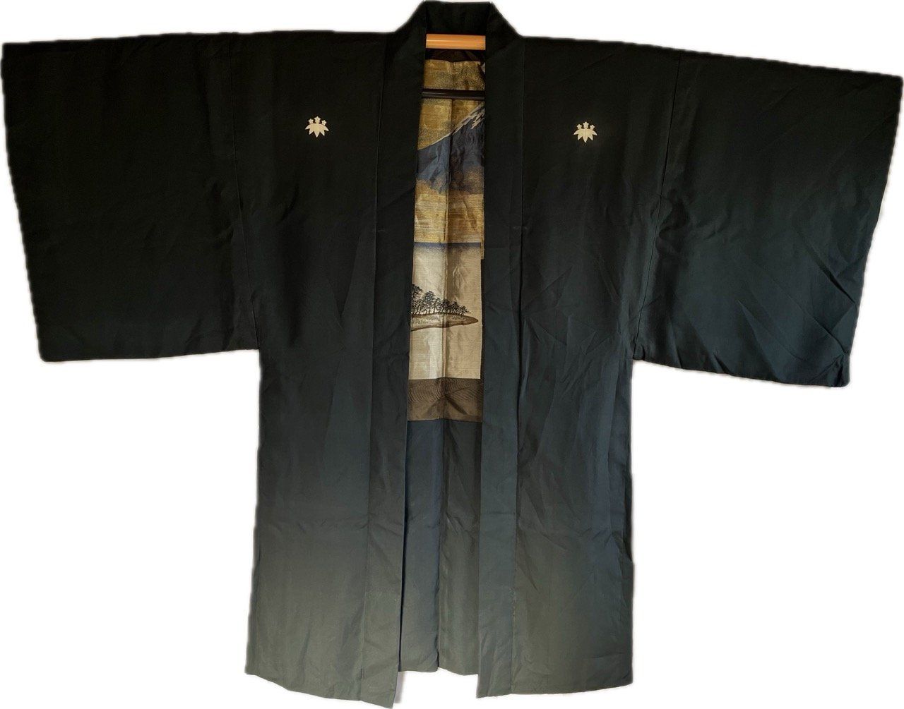 Men’s Antique Japanese Haori Black Silk Kiri Montsuki Mount Fuji View