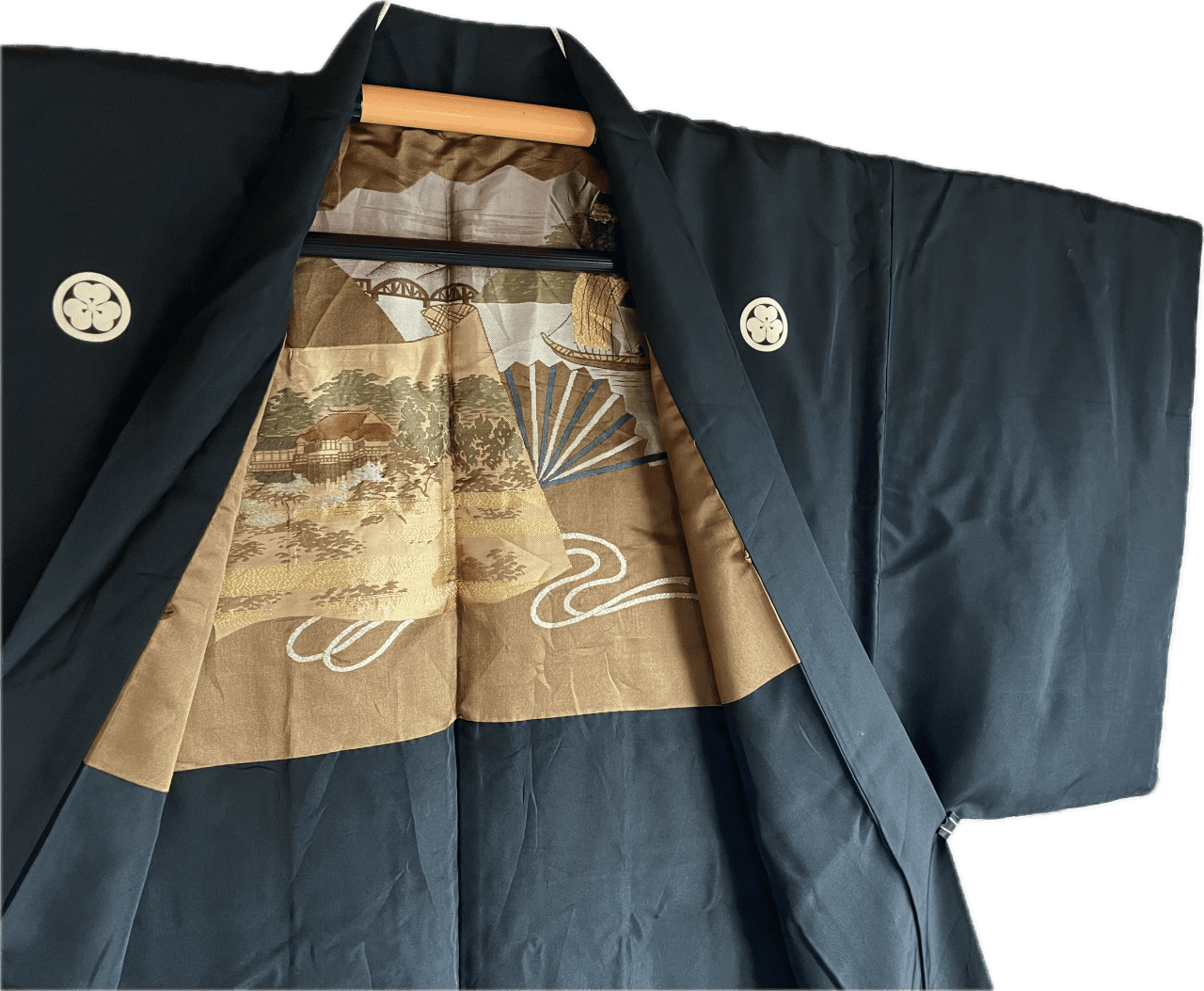 Men’s Japanese Haori – Black Silk Katabami Montsuki Kyomizudera Temple & Himeji Castle