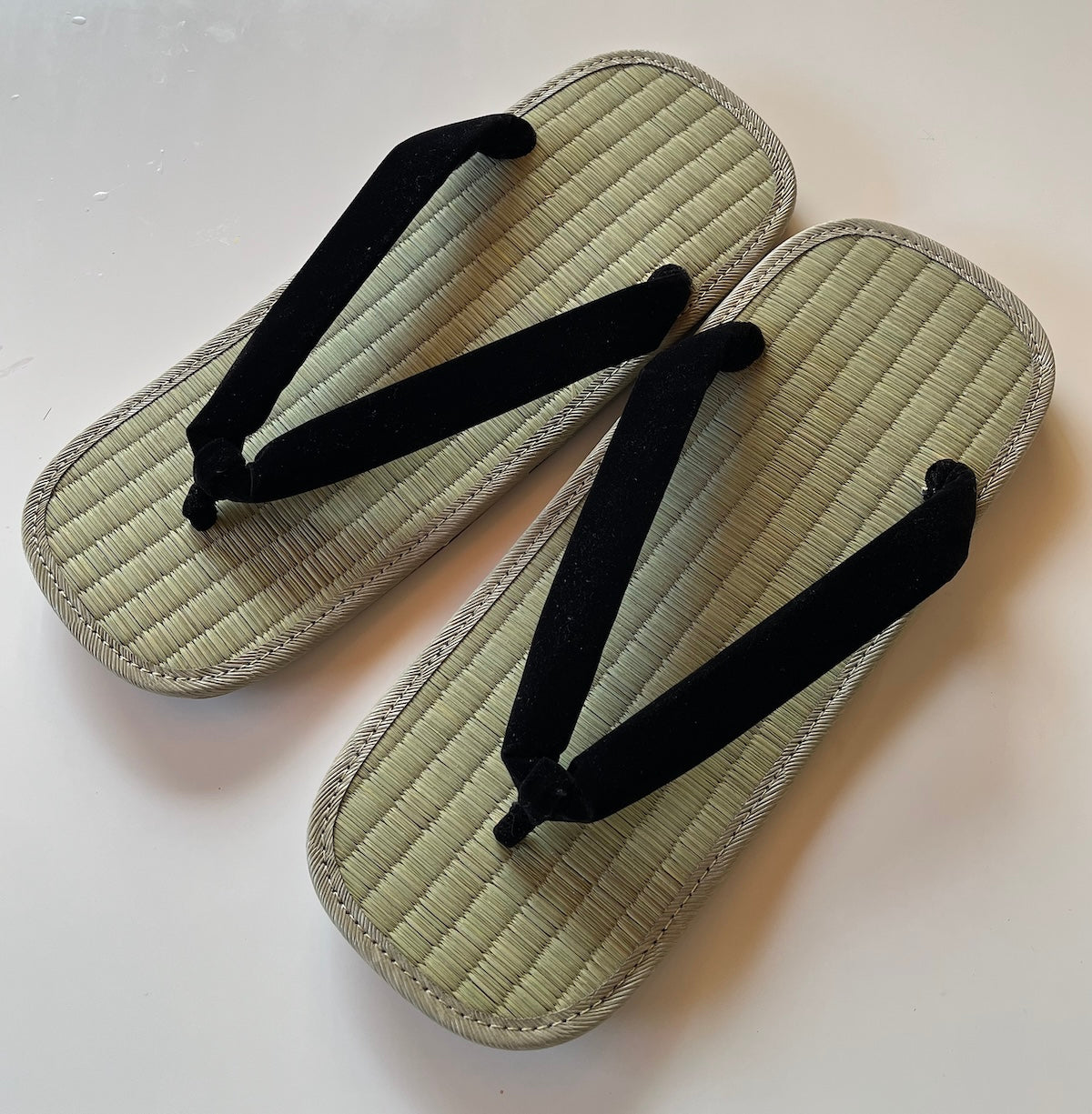 Traditional Japanese Setta Zori Igusa Tatami Leather Sole – Black Hanao