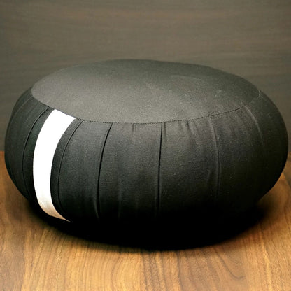 Zafu Meditation Cushion Black – 1 Shaku 1 Sun – 33 × 18 cm – Made in Japan